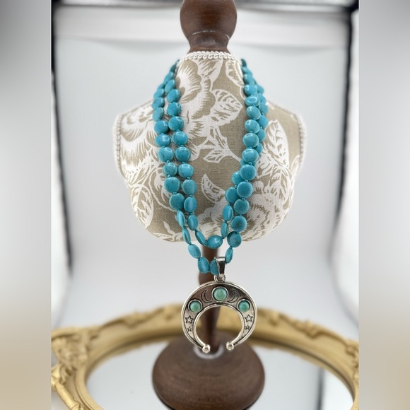 Turquoise Crescent Pendant Necklace – Boho Western Style (33.5 Inches) - Picture 9 of 10